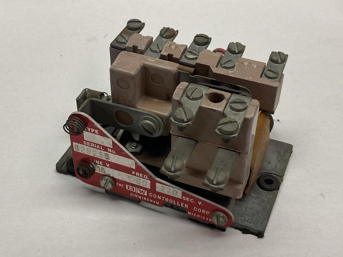 Used BW Controller Corp,Type L,Control Relay Line 115V Sec 220V