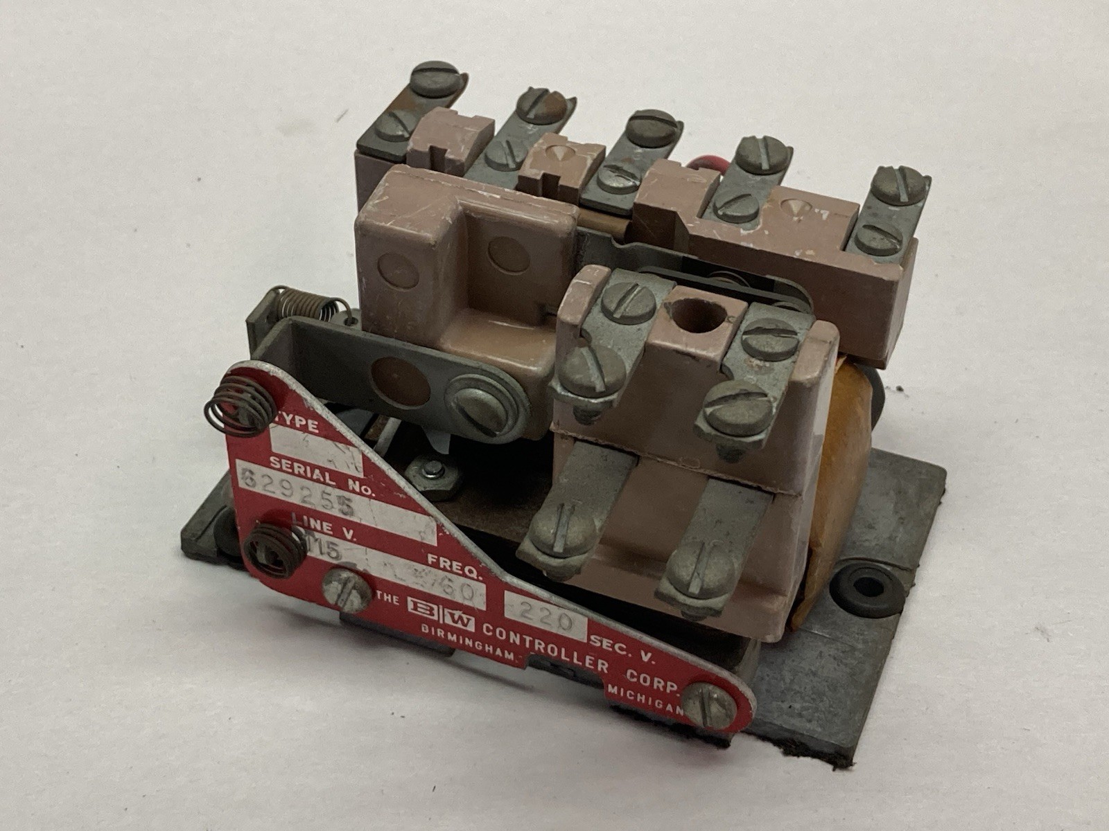Used BW Controller Corp,Type L,Control Relay Line 115V Sec 220V