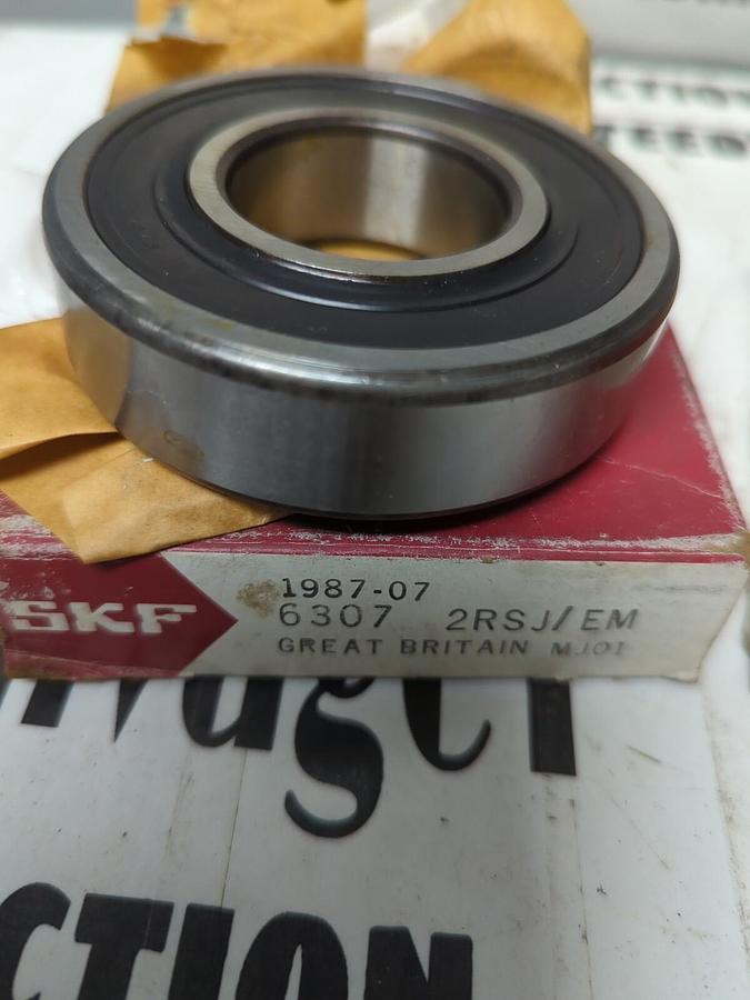 SKF,6307 2RS/JEM,RUBBER SEALED BALL BEARING LOT OF 2 NOS