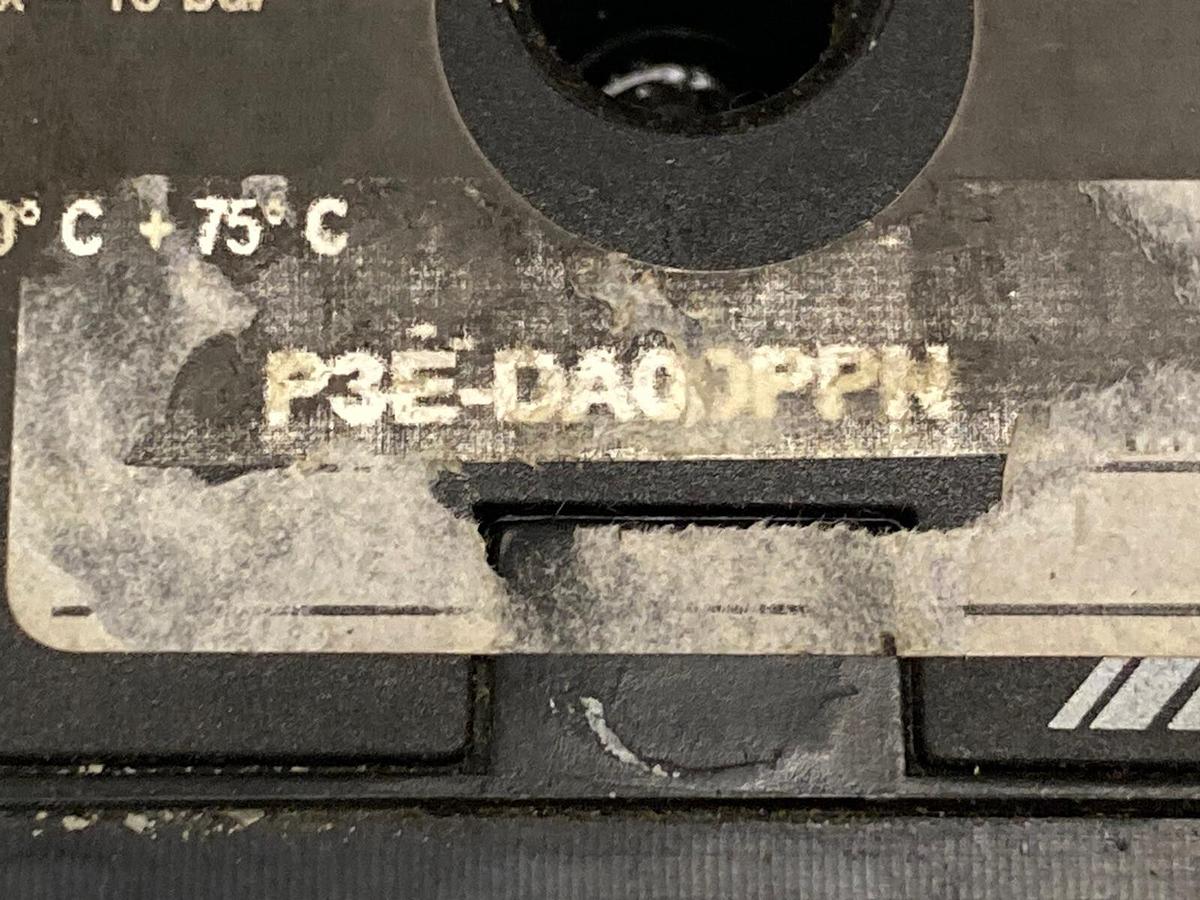 Used Parker,P3E-DA00PPN,Pneumatic Valve Assembly