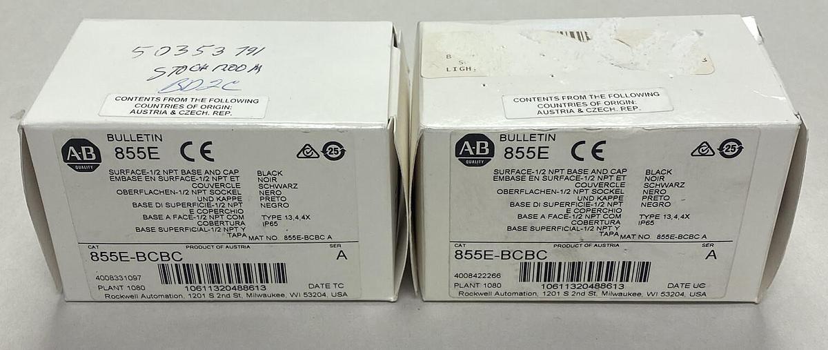 ALLEN BRADLEY,855E-BCBC,SER A SURFACE 1/2 NPT BASE AND CAP LOT OF 2 NEW