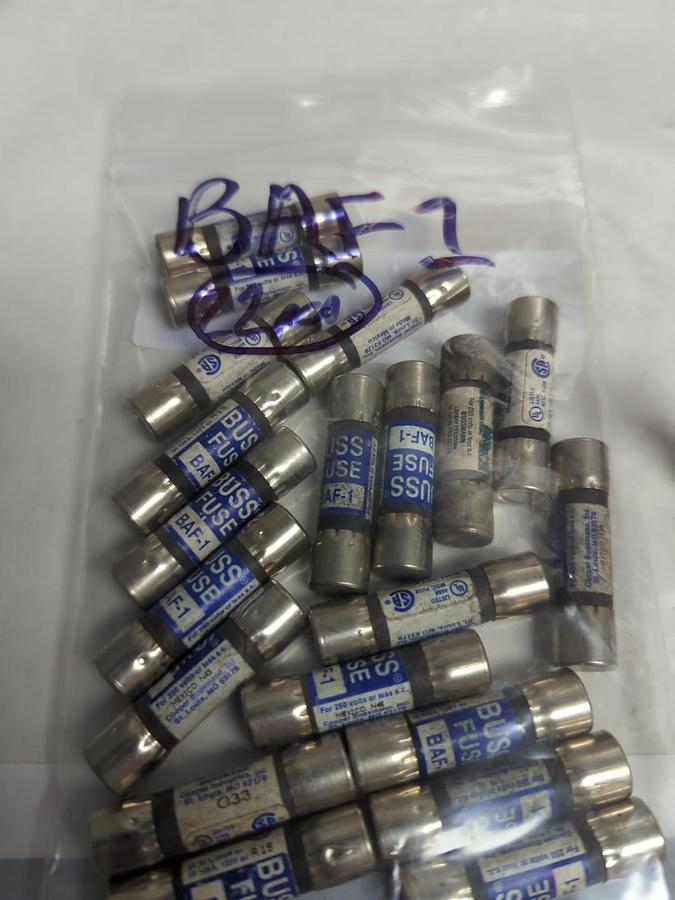 Used COOPER BUSSMANN,BAF-1,BUSS 1 AMP FUSE LOT OF 22 PRE-OWNED