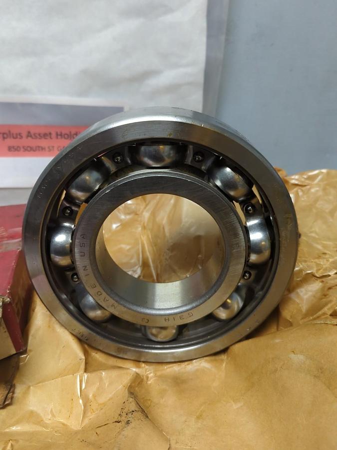 SKF,6318,DEEP GROOVE BALL BEARING NOS