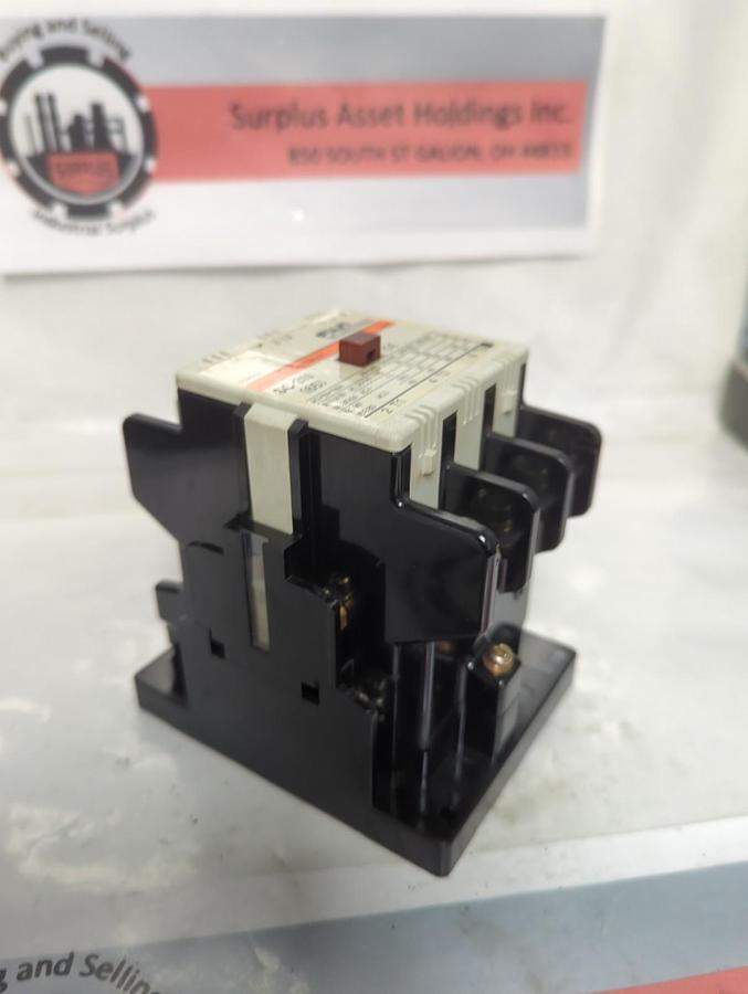 FUJI,SC-3N,MAGNETIC CONTACTOR SC65AA NOS