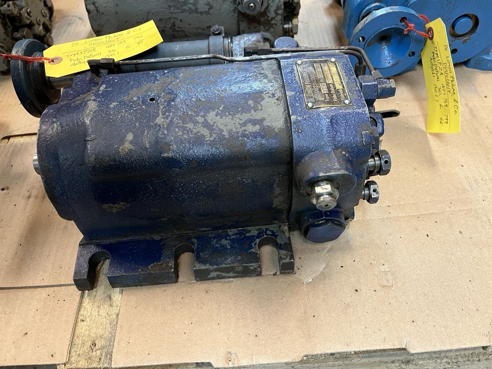 Used DE LIMON FLUHME,FZR 159-746,CENTRAL GREASE PLUNGER PUMP