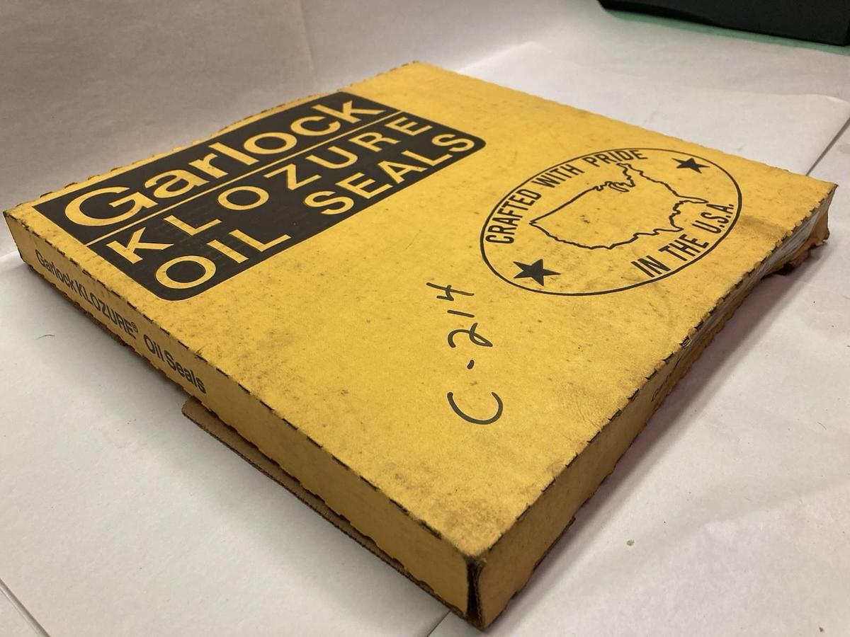 Garlock Klozure,53X6596 R2,Oil Seal 4.5/8X5.87.5X1/2