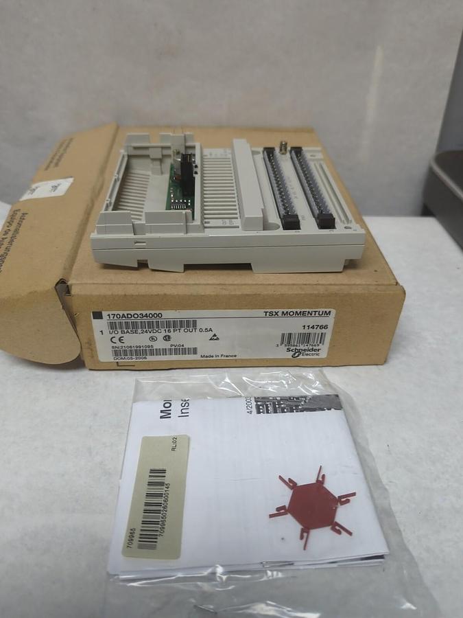 SCHNEIDER ELECTRIC,170ADO34000,TSX MOMENTUM I/O BASE 24VDC 16PT OUT 0.5A NOS