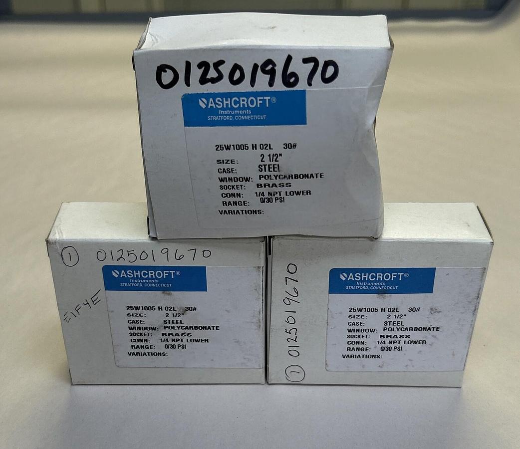 Used ASHCROFT,25W1005H02L,PRESSURE GAUGE 0-30PSI 2-1/2INCH LOT OF 3 NOS