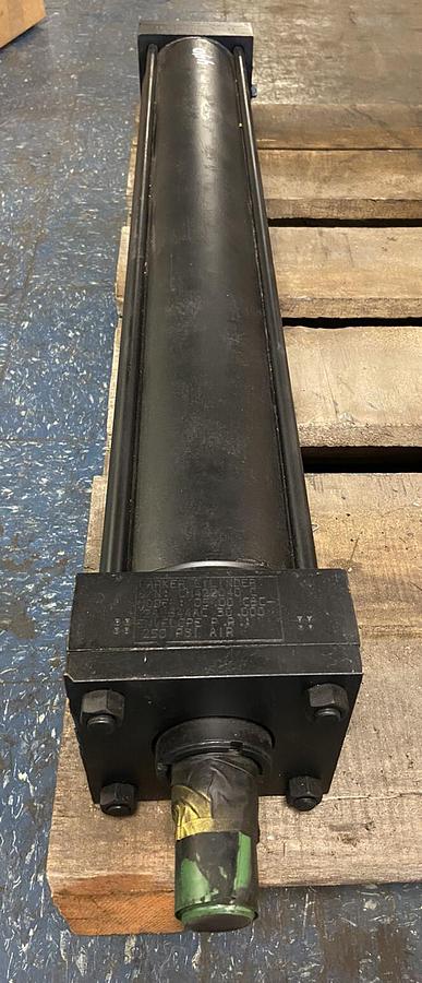 Used Parker,05.00 CBC-2AUS44AC 30.000,Cylinder 5 INCH Bore 30 INCH Stroke New Seals