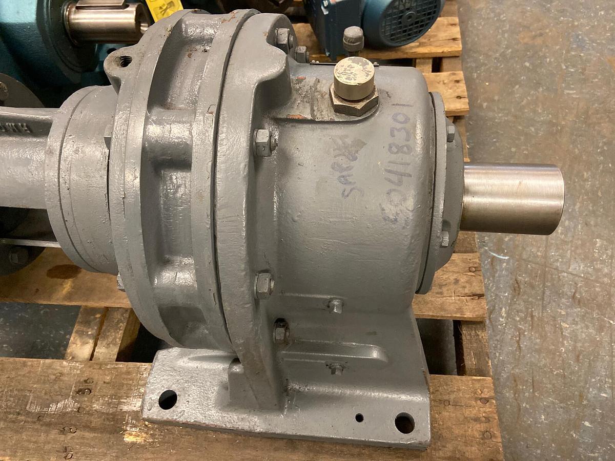 Used Sumitomo,CHHJ4175DCY102,Gearmotor Ratio 102:1 5Hp 1750RPM Motor