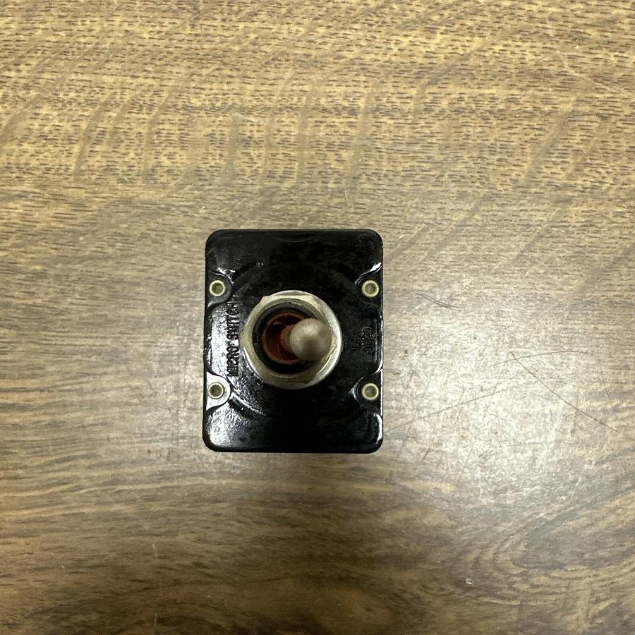 Honeywell,4Tl1-8,Momentary Toggle Switch