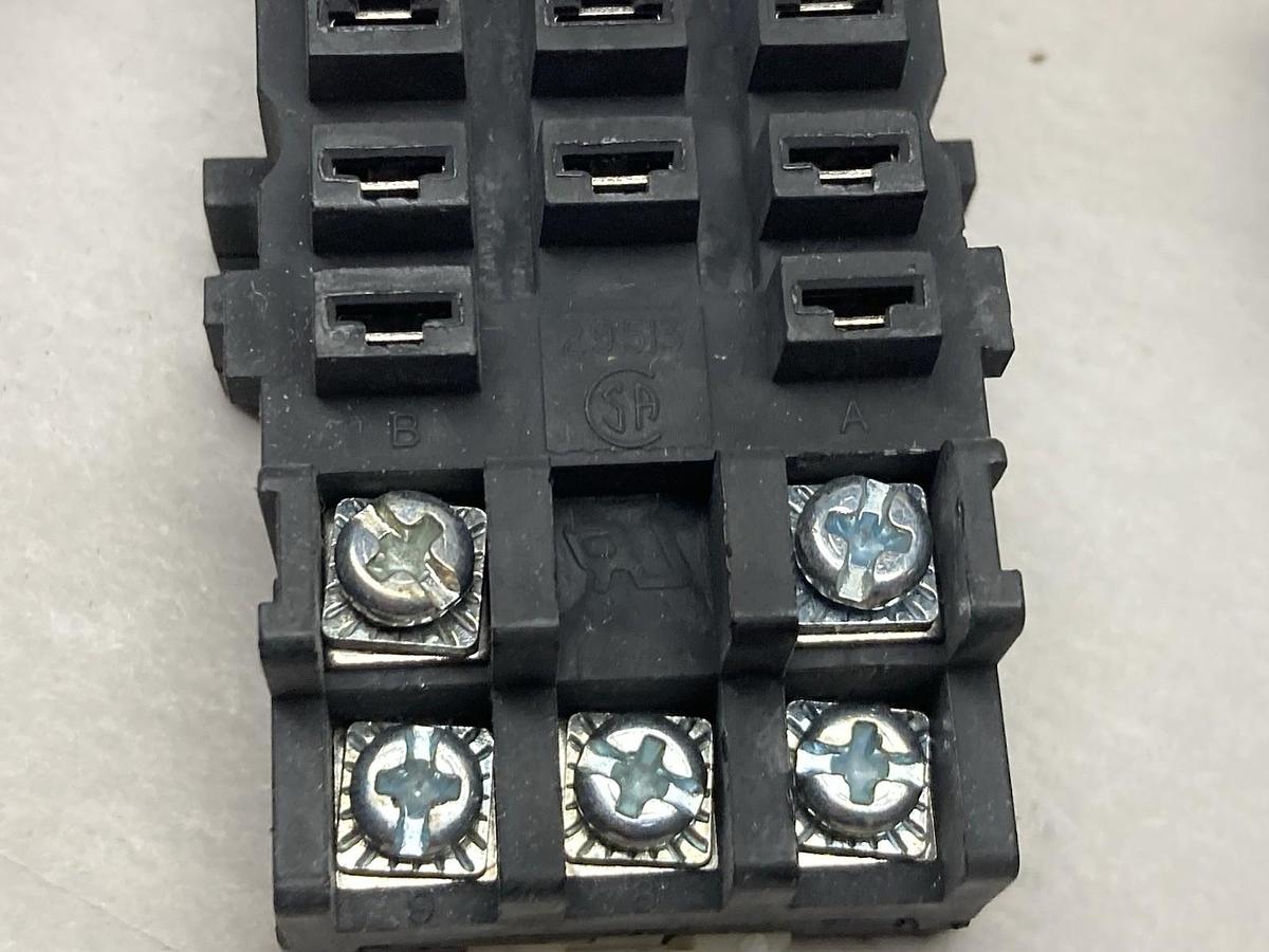 Custom Connector Corporation,ST11-PC,Relay Socket 300V 10A BOX OF 10