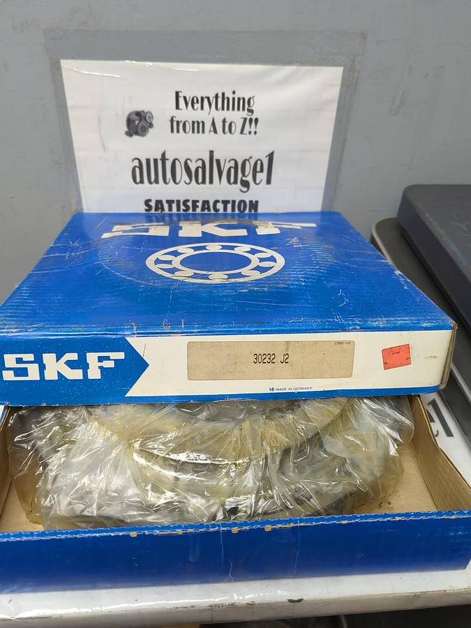 SKF,30232 J2,COMPLETE ROLLER BEARING NOS