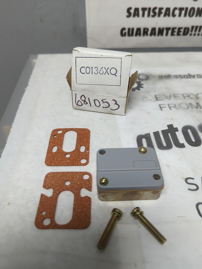 FOXBORO,C0136XQ,PNEUMATIC CONTROL RELAY NEW