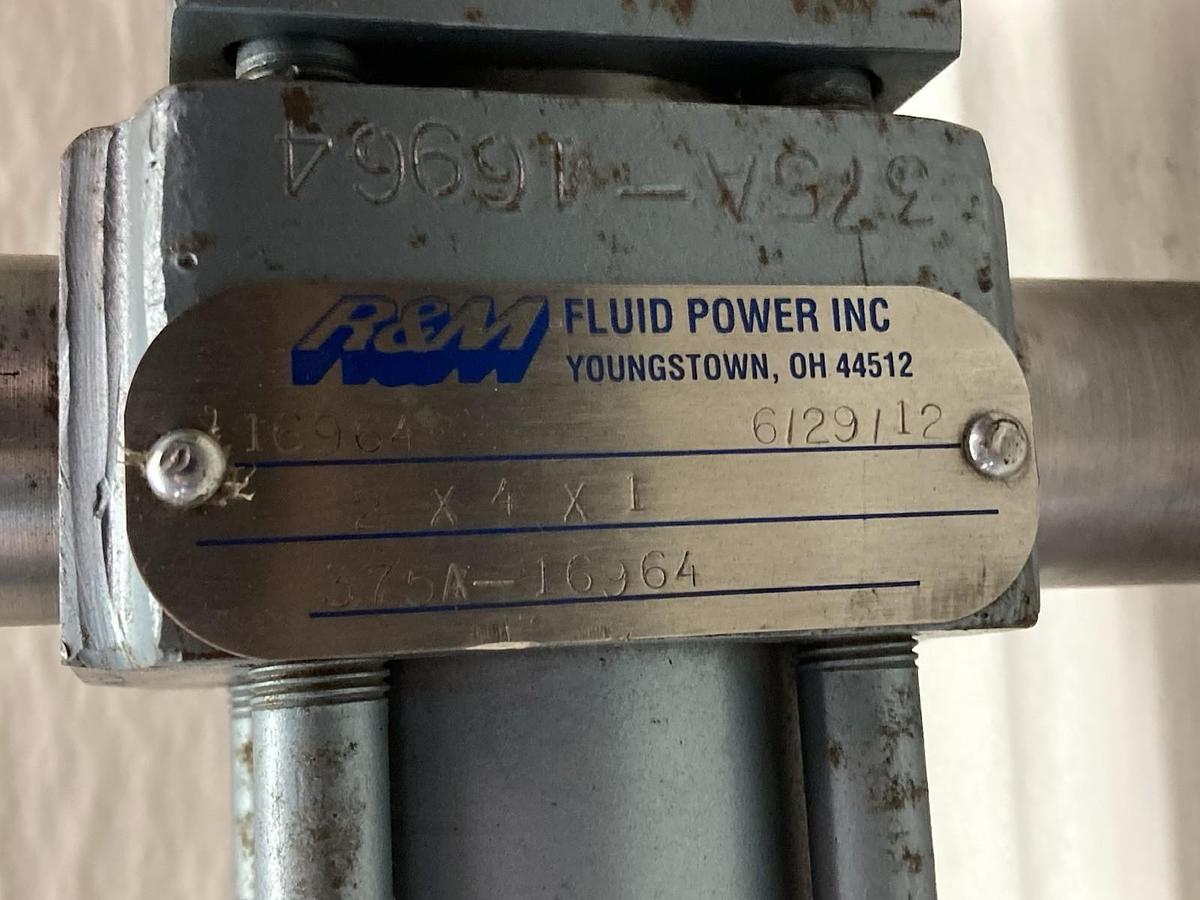 Used R&M,375A-16964,Hydraulic Cylinder 2x4x1 16964
