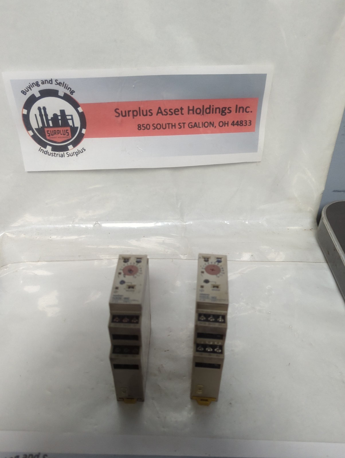 Used OMRON,H3DE-M2,TIME RELAY LOT OF 2 PRE-OWNED