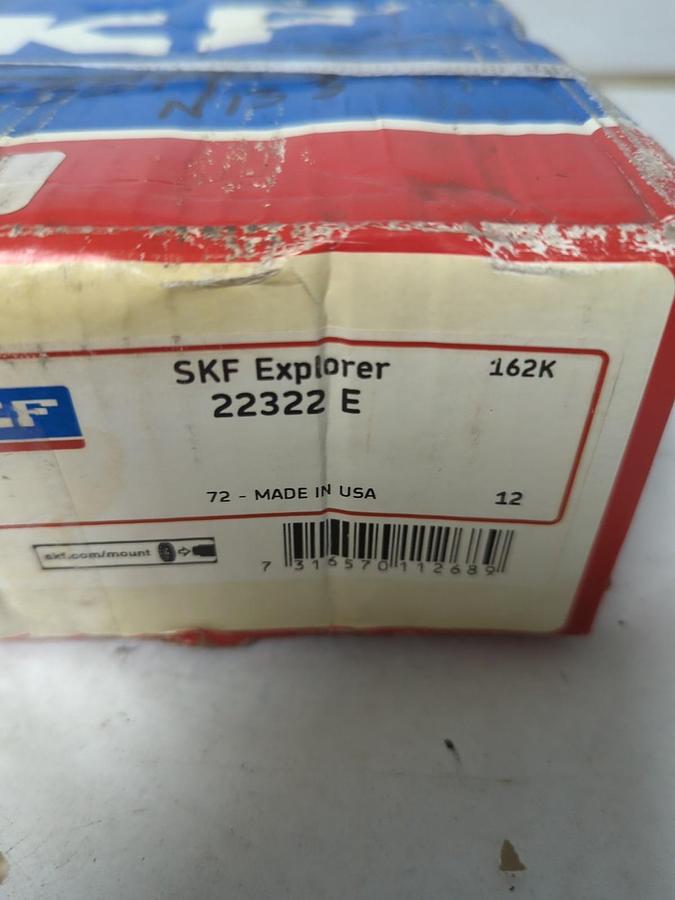 SKF,22322E,SPHERICAL ROLLER BEARING 110MM BORE NOS