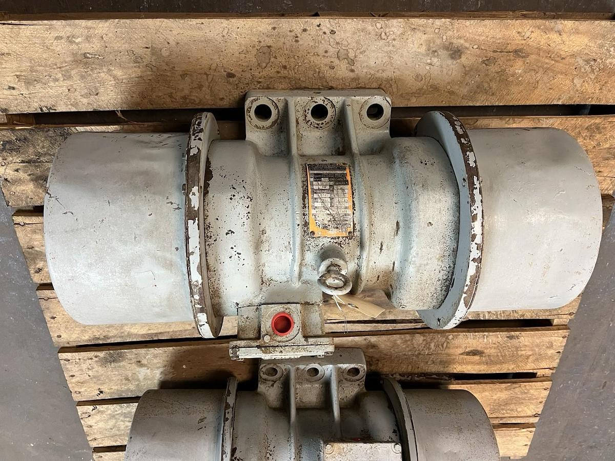 Used GRANTHAM,B84078,VIBRATOR MOTOR 1.5HP 1150RPM 3PH