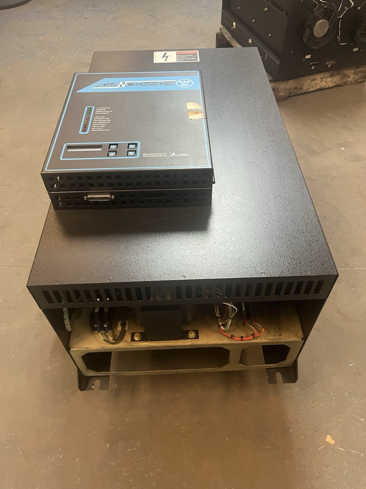 Used AVTRON,DC0360-4EN3-C,ADDVANTAGE 32 DIGITAL DC DRIVE 310AMPS