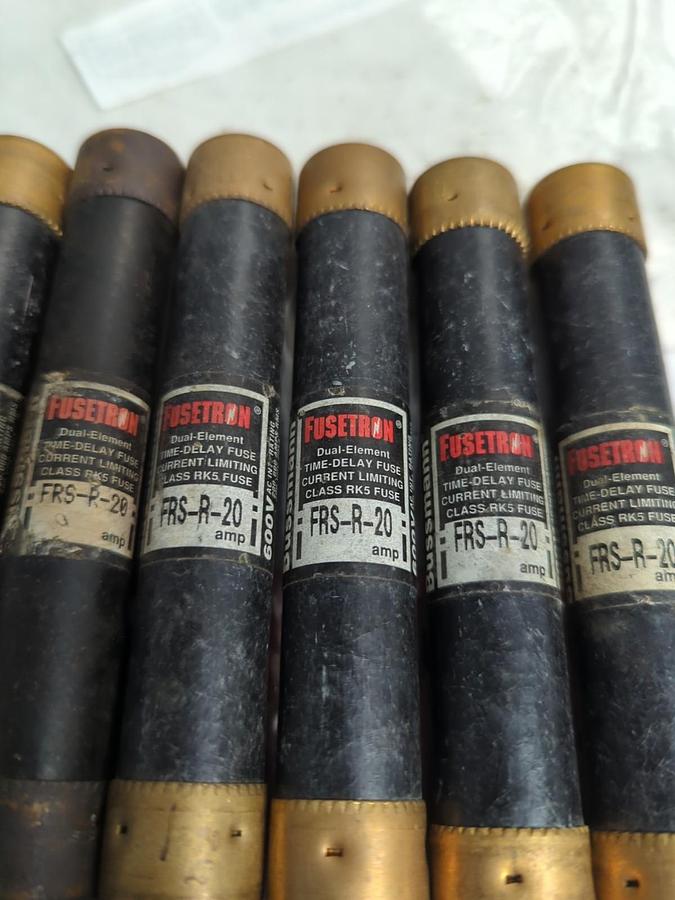 Used COOPER BUSSMANN,FRS-R-20,FUSETRON 20 AMP FUSE LOT OF 7 PRE-OWNED