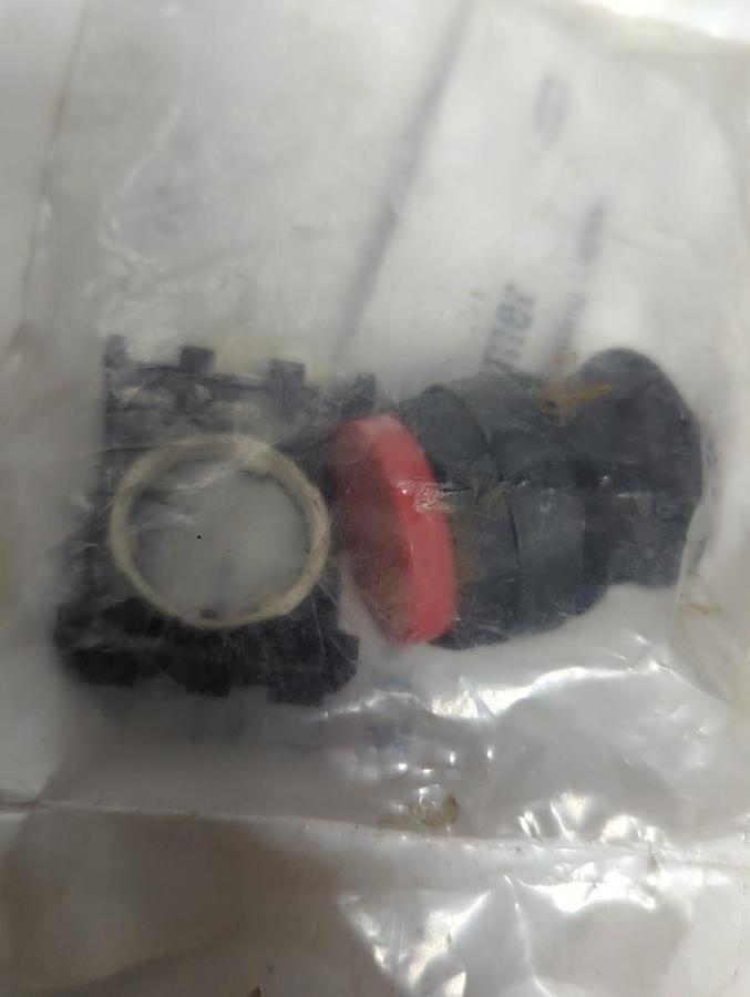 EATON,E22EB2,SERIES A1 PUSH BUTTON RED NON-ILLUMINATED LOT OF 2 NOS