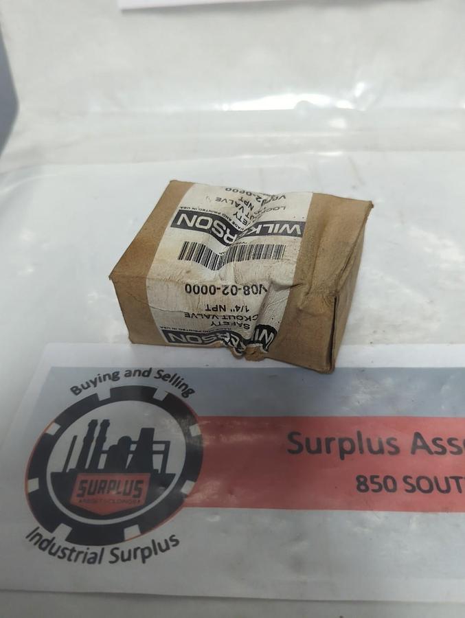 WILKERSON,V0802-0000,SAFETY LOCK-OUT VALVE 1/4 INCH NOS