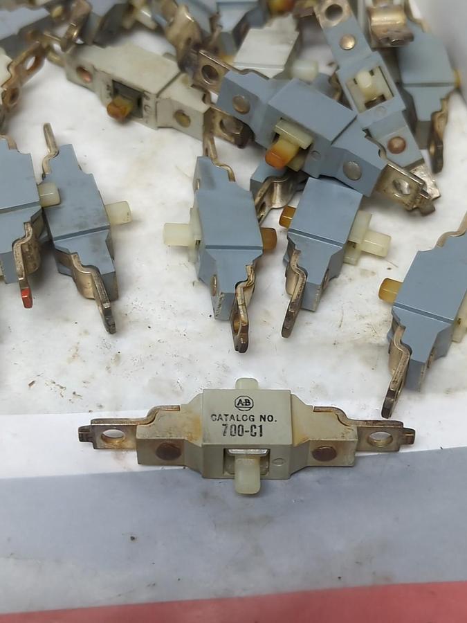 Used ALLEN BRADLEY,700-C1,CONTACT CARTRIDGE LOTOF 23 PRE-OWNED