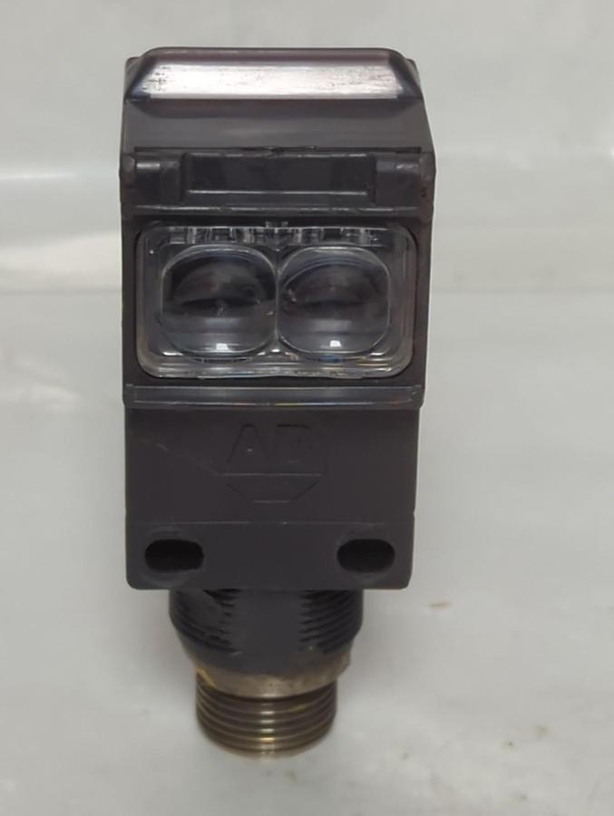 Used ALLEN BRADLEY,42GRL-9042-QD,SENSOR SERIES A PRE-OWNED