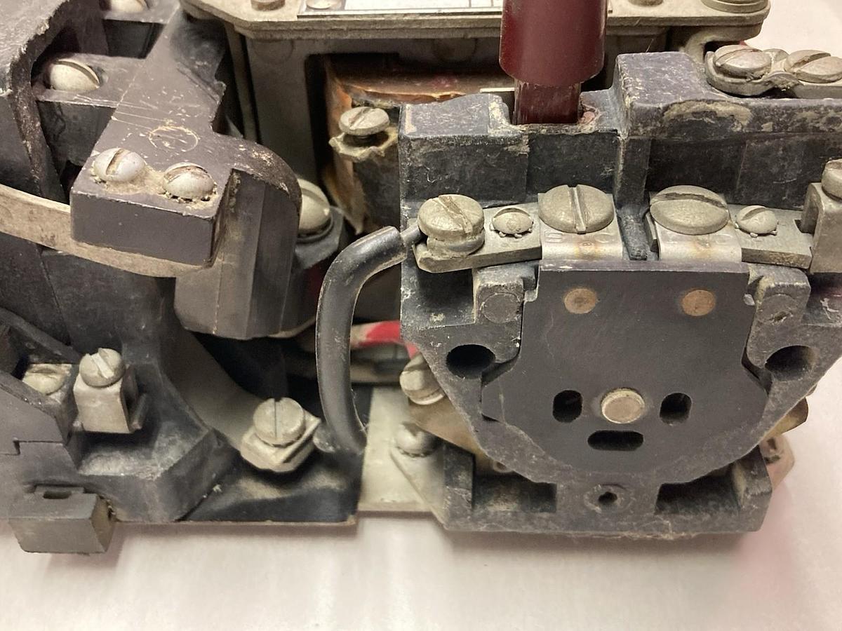 Used Westinghouse,1532852-A,Motor Starter Life-Linestarter Type N Size 1 Cl 11-200N.1