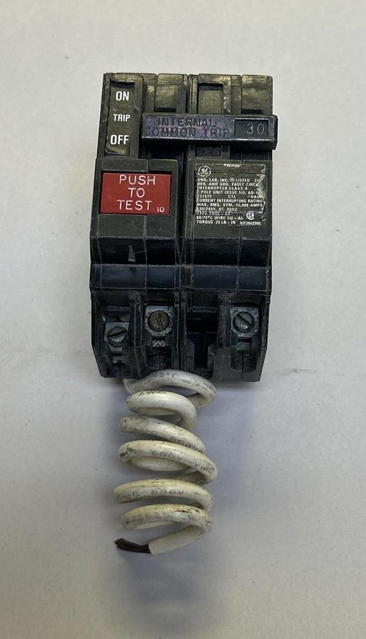 Used GENERAL ELECTRIC,THQL2130GF1,GROUND FAULT CIRCUIT BREAKER 30A 120/240V 2P