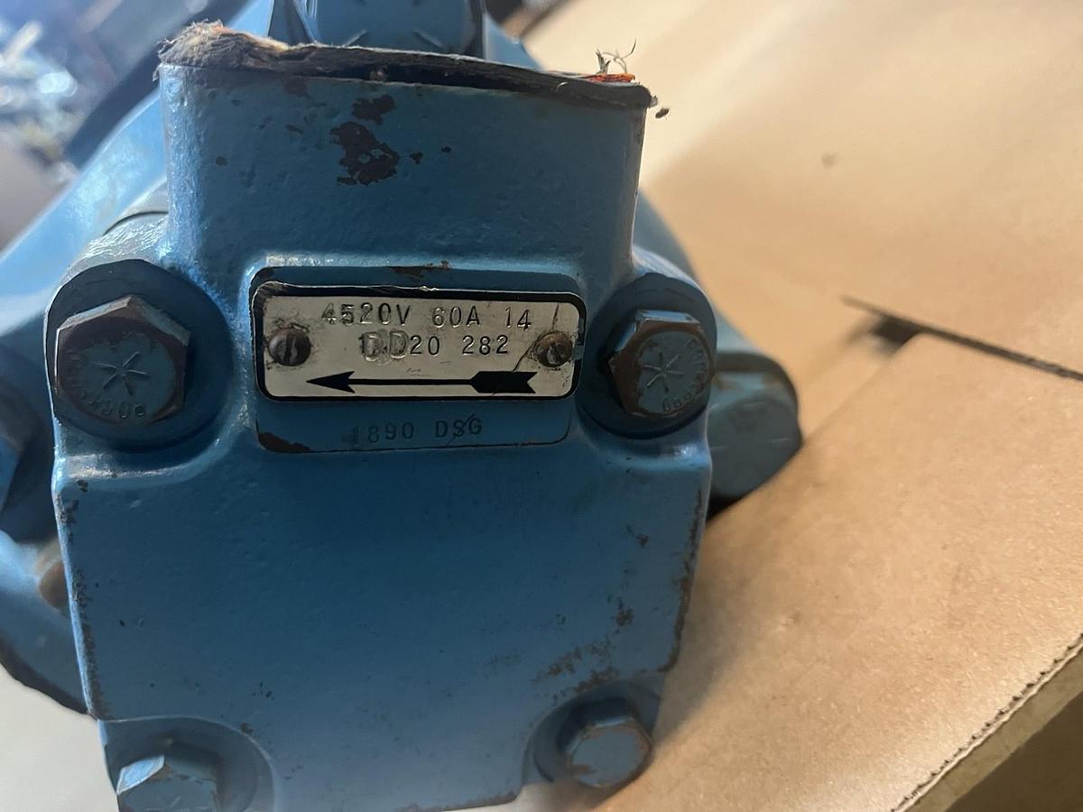 Used VICKERS,4520V-60A14-1DD20-282,HYDRAULIC VANE PUMP