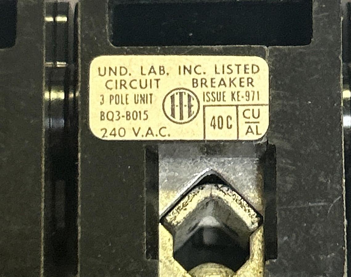 Used SIEMENS ITE,BQ3-B015,CIRCUIT BREAKER 15A 240V 3P LOT OF 4