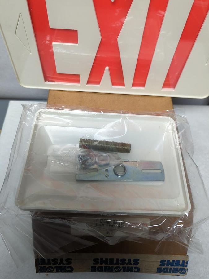 CHLORIDE SYSTEMSLSPNWP1R,SP LED EXIT 1 RED/WHITE PLASTIC EXIT SIGN NOS