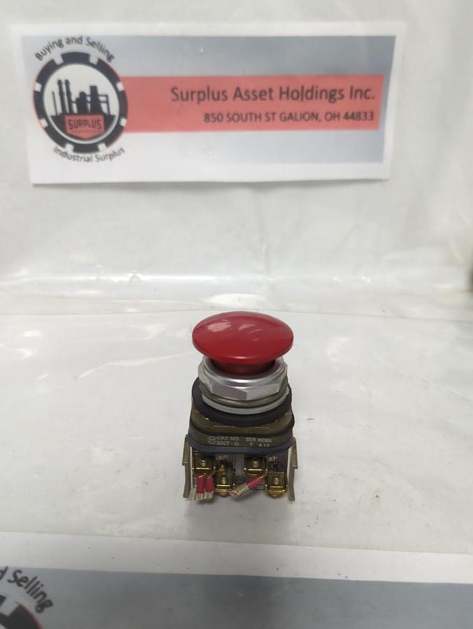 Used ALLEN BRADLEY,800T-D,SERIES T EMERGENCY STOP PUSH BUTTON PRE-OWNED
