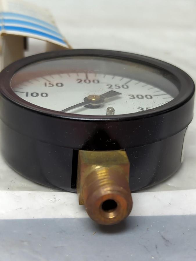 ASHCROFT,1000,GAUGE 2-1/2 IN FACE 1/4 IN NPT BOTTOM CONNECTION 400PSI NOS
