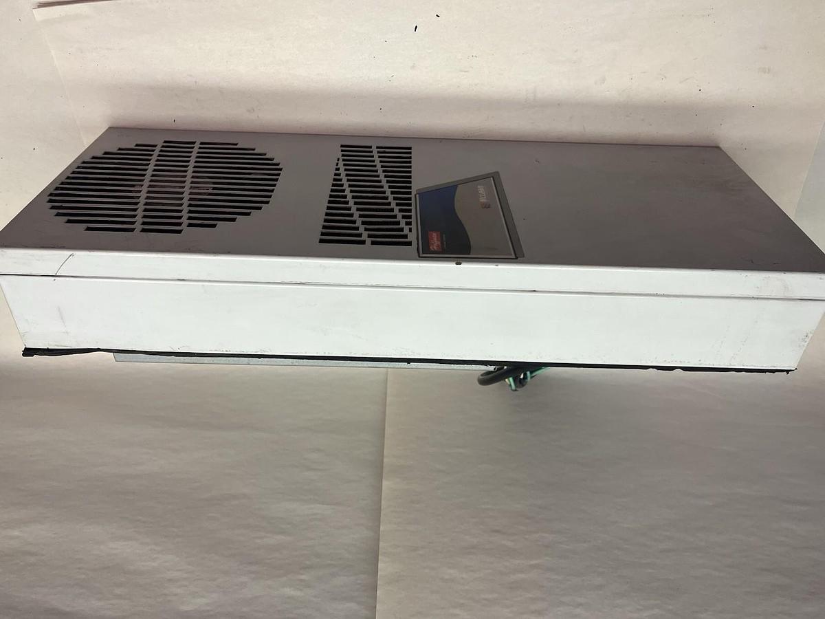 Used HOFFMAN McLEAN,XR20-0416-012,HEAT EXCHANGER 1PH 115V