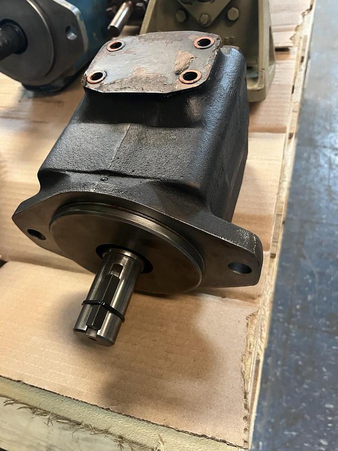 Used VICKERS,35V30A-F-1A22R,HYDRAULIC VANE PUMP