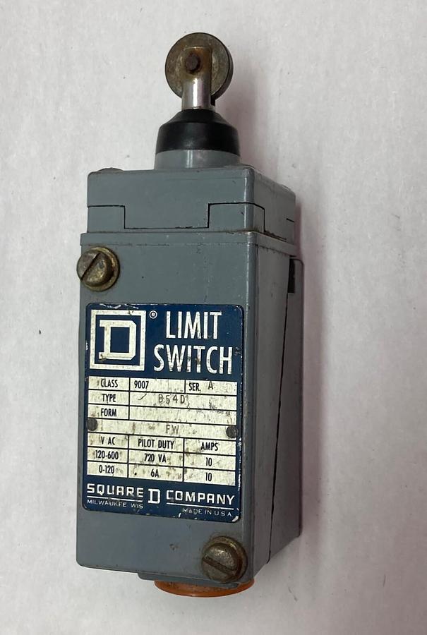 Used Square D,9007B54D,Limit Switch