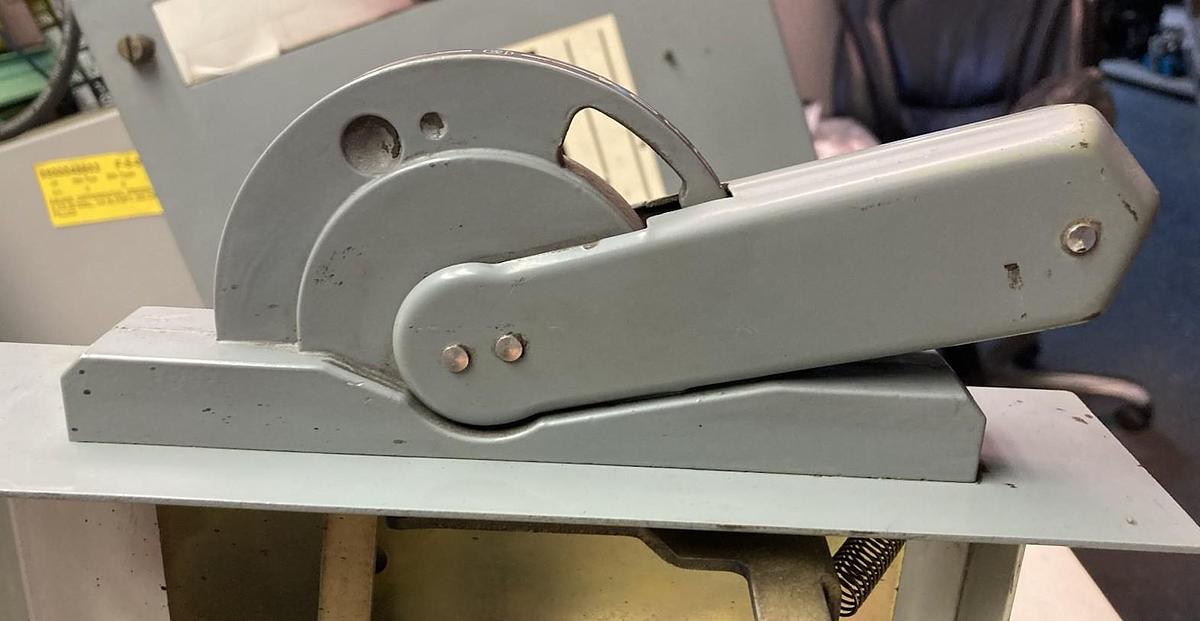 Used Allen-Bradley,2192F,12 INCH FUSED Disconnect MCC Bucket 30A 600V 60Hz