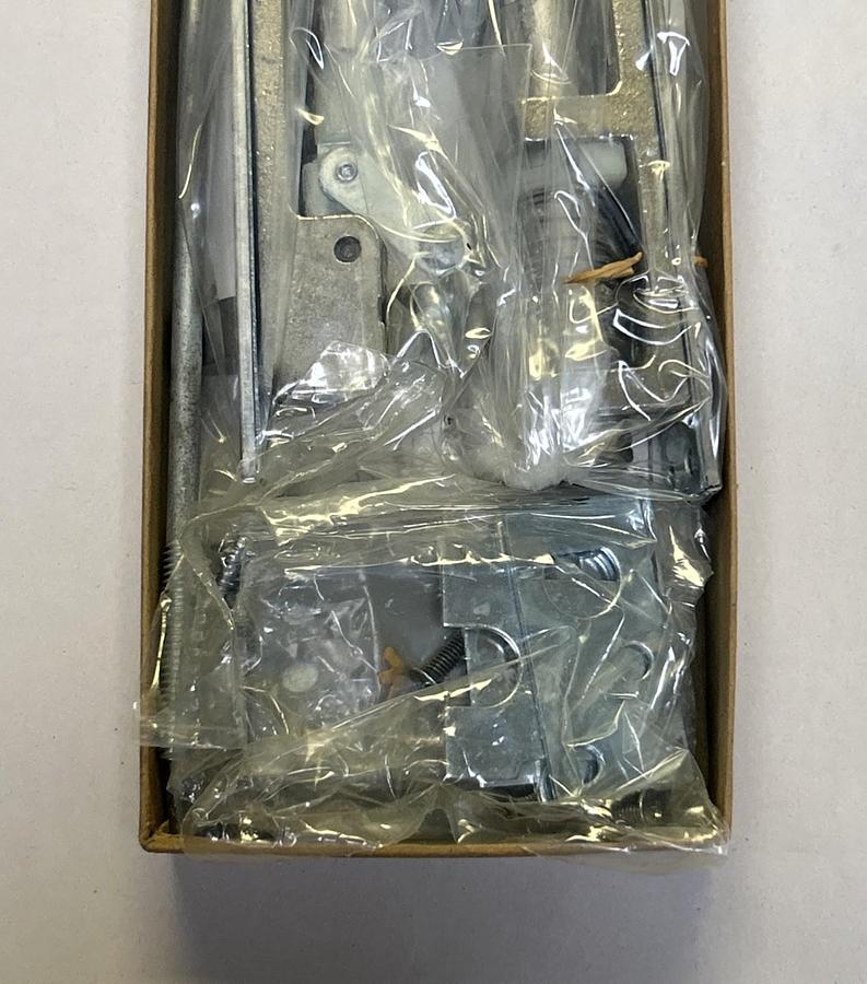 IVES,PR559B26D,AUTO FLUSH BOLT NOS