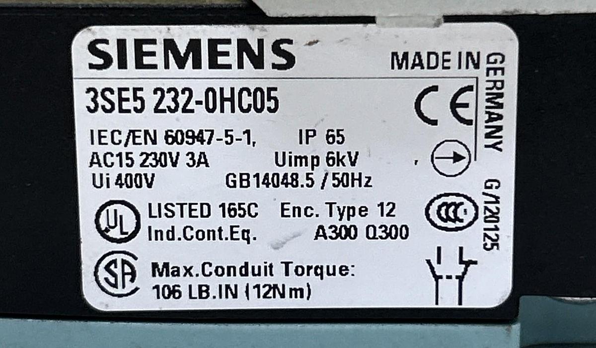 Used SIEMENS,3SE5-232-0HC05,LIMIT SWITCH
