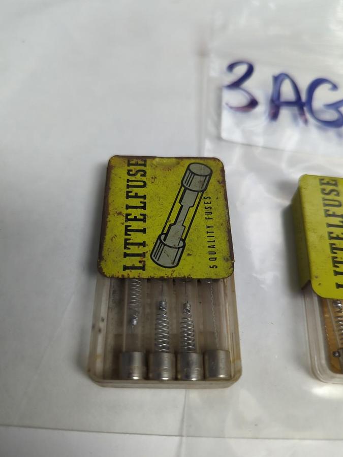 LITTELFUSE,3AG-1A,1 AMP FUSE LOT OF 8 NOS