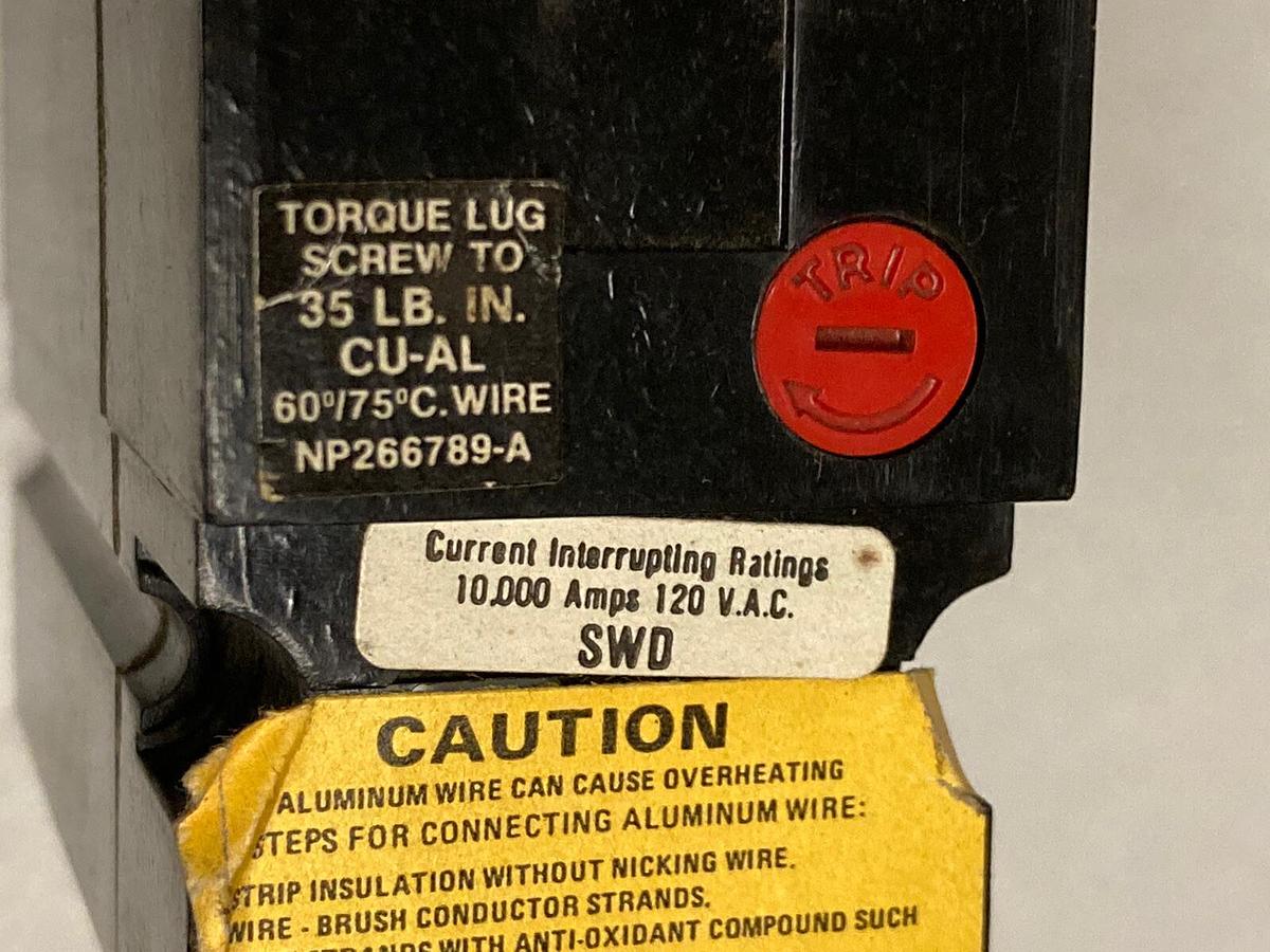 Used General Electric,NP266789A,Circuit Breaker