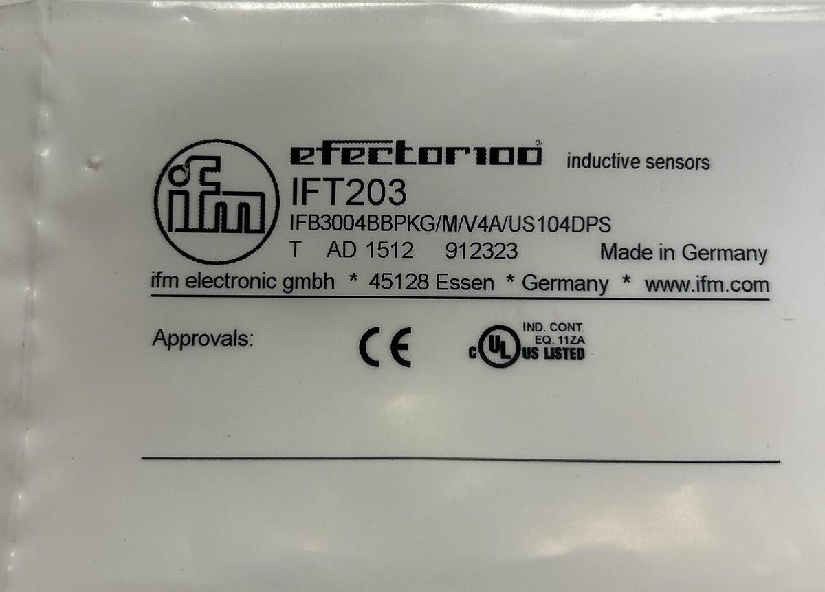 Used EFECTOR IFM,IFB3004BBPKG/M/V4A/US-104-DPS IFT203,INDUCTIVE SENSOR NEW