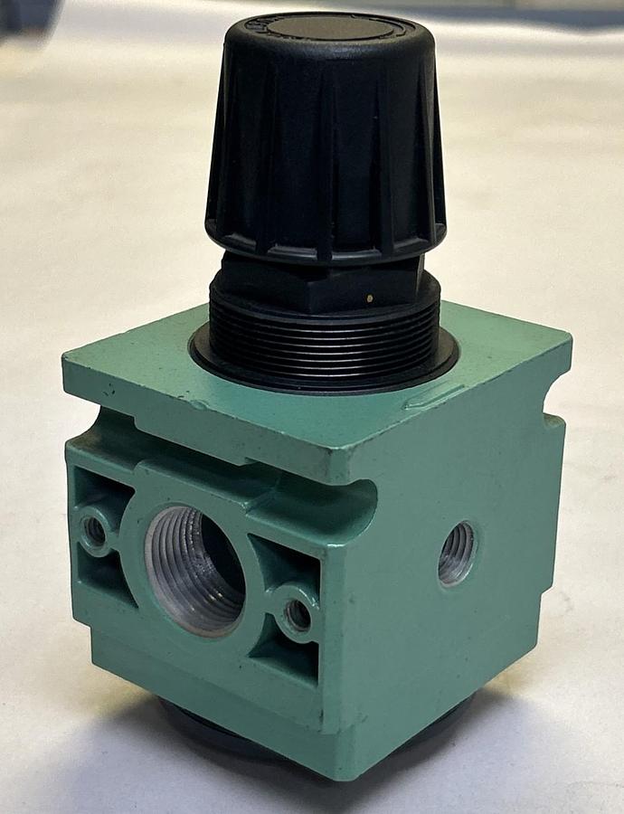 Used NUMATICS,R303-06,PNEUMATIC REGULATOR