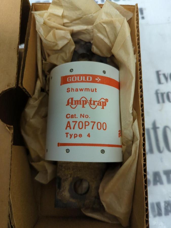 GOULD SHAWMUT,A70P700-4,AMP-TRAP FUSE NOS