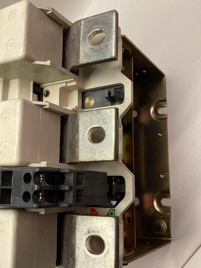 Used Cutler-Hammer,CN15TN3,NEMA Size 6 Contactor Ser B1 3-Phase 540A