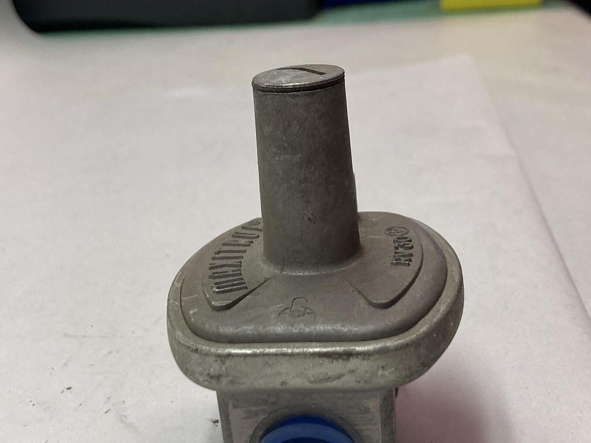 Used Maxitrol,RV30,Regulator