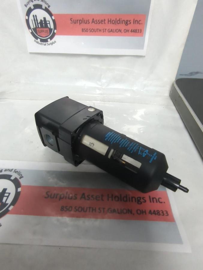 Used WILKERSON,F28-04-SK00,COMPRESSED AIR FILTER PRE-OWNED