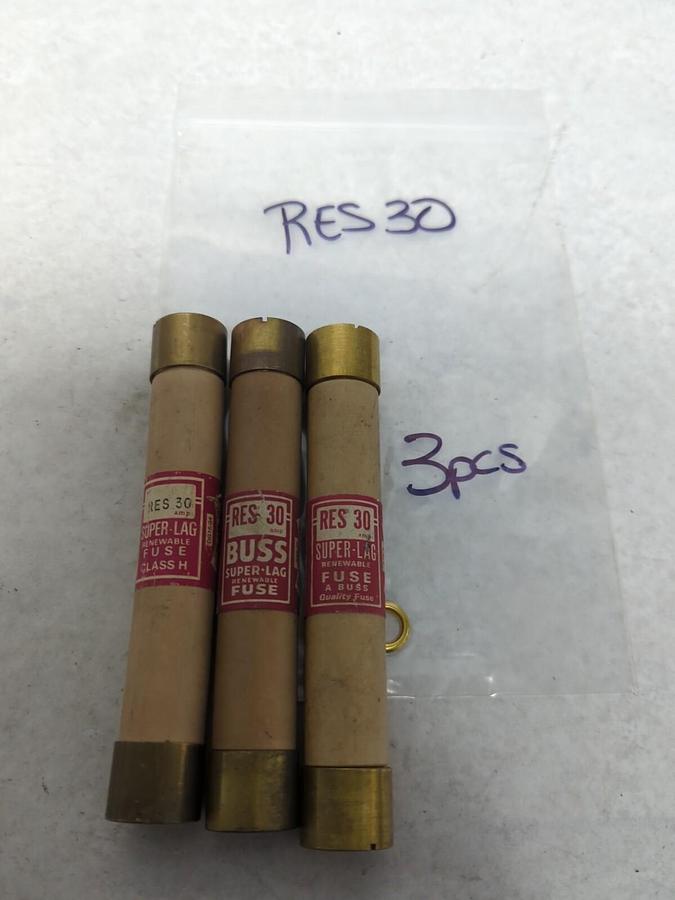 COOPER BUSSMANN,RES30,RENEWABLE 30 AMP FUSE LOT OF 3 PRE-OWNED